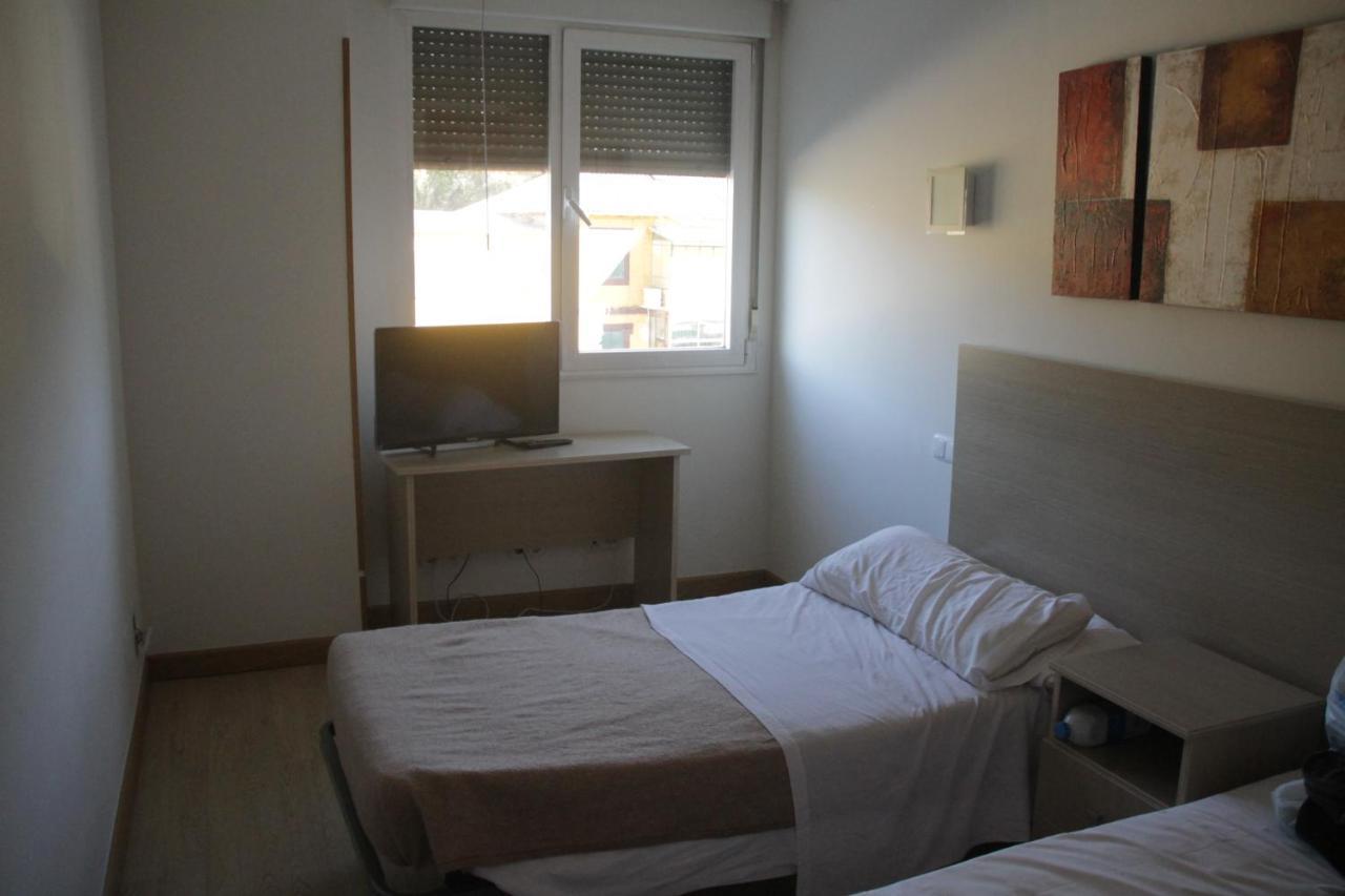 Hostal Francisco Salinas Burgo Esterno foto